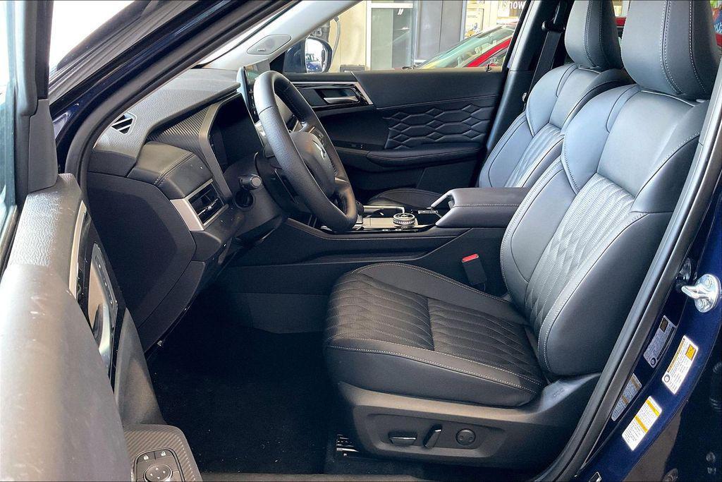 new 2026 Mitsubishi Outlander car, priced at $34,376