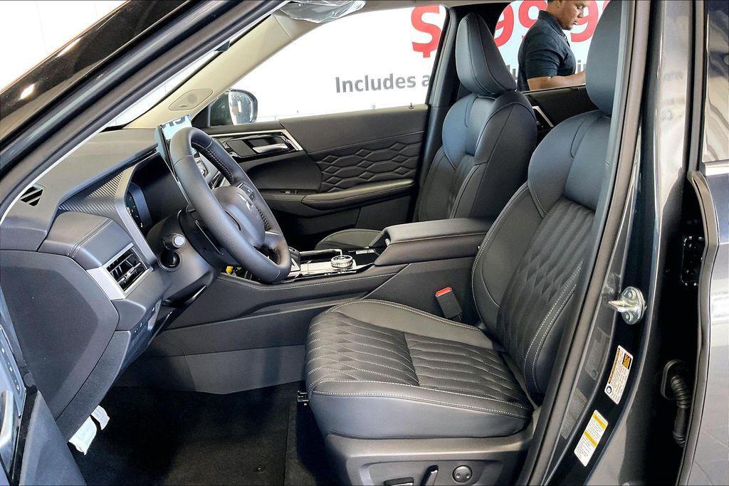 new 2026 Mitsubishi Outlander car, priced at $34,090