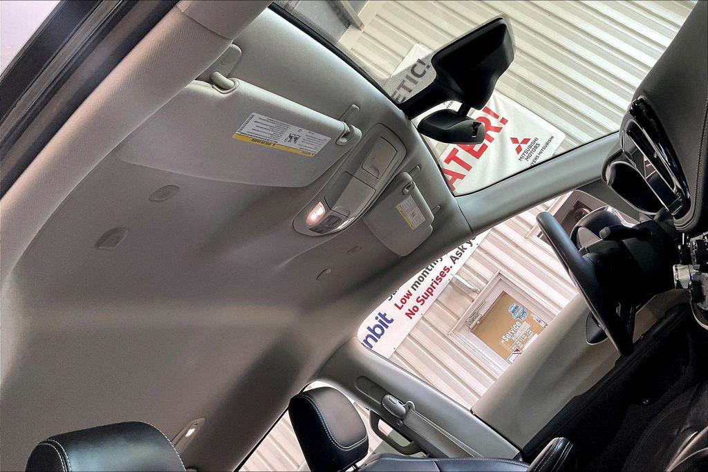 used 2023 Chrysler Pacifica Hybrid car, priced at $22,315