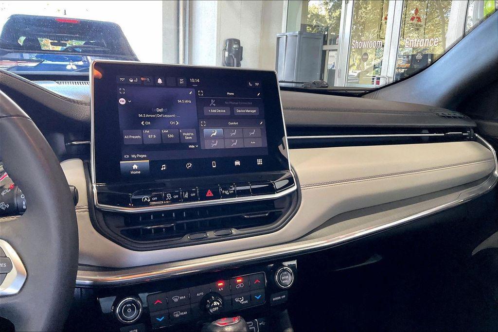 used 2023 Jeep Compass car, priced at $18,161