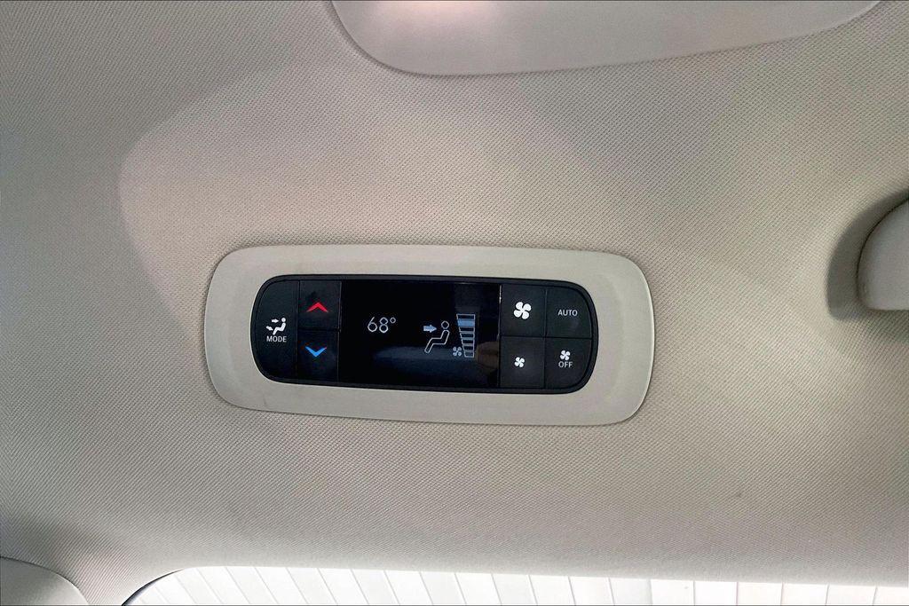 used 2023 Chrysler Pacifica car, priced at $21,992
