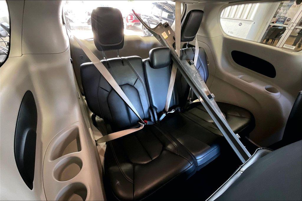 used 2023 Chrysler Pacifica car, priced at $21,992
