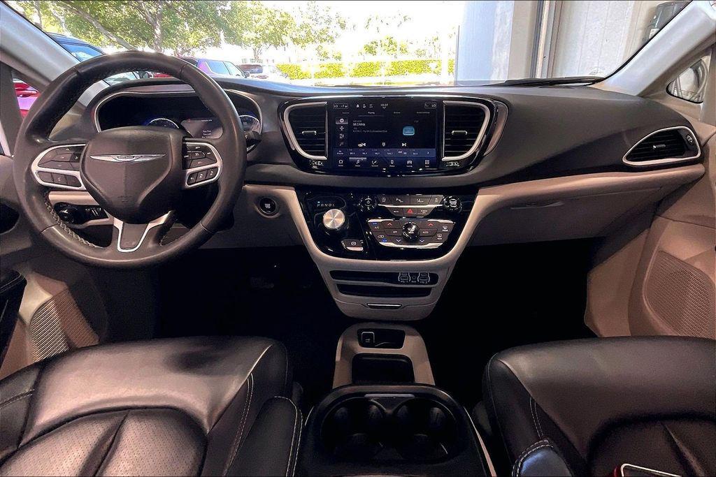 used 2023 Chrysler Pacifica car, priced at $21,992
