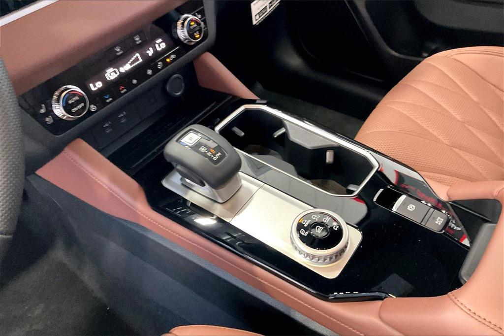 new 2026 Mitsubishi Outlander car, priced at $37,558