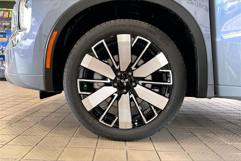new 2026 Mitsubishi Outlander car, priced at $37,558