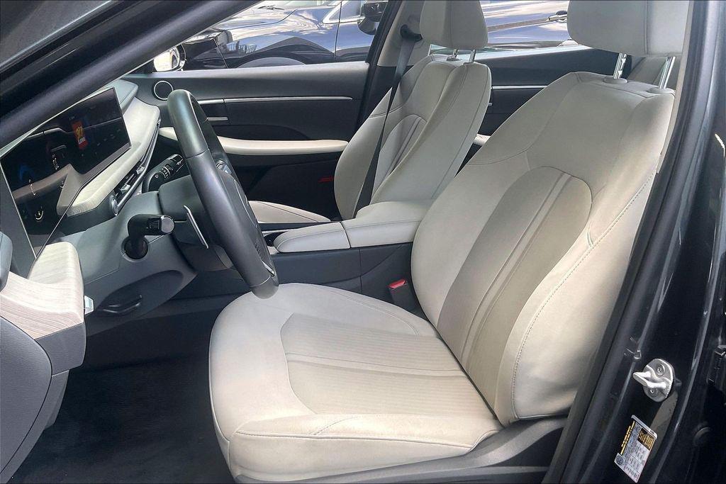 used 2025 Hyundai Sonata Hybrid car, priced at $22,049