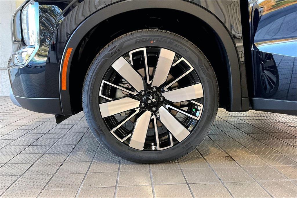 new 2026 Mitsubishi Outlander car, priced at $34,214