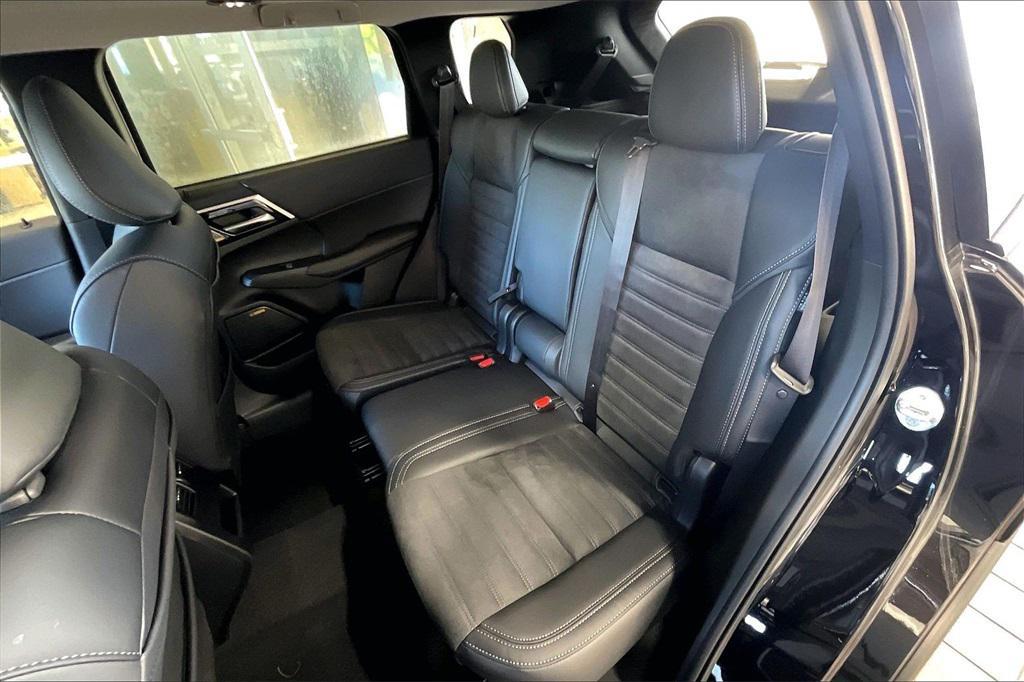 new 2026 Mitsubishi Outlander car, priced at $34,214