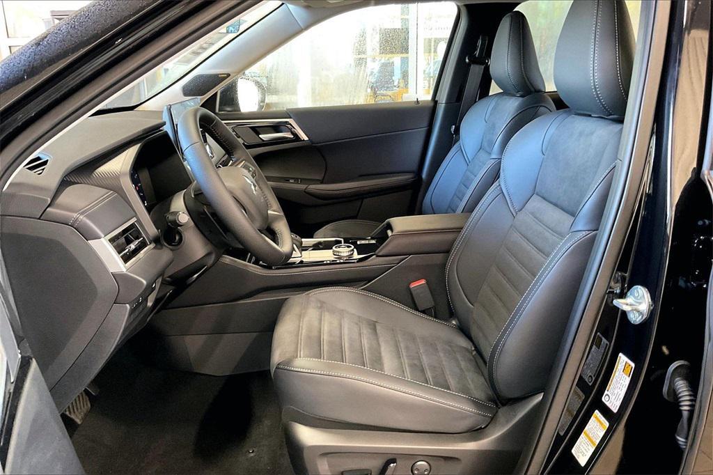 new 2026 Mitsubishi Outlander car, priced at $34,214