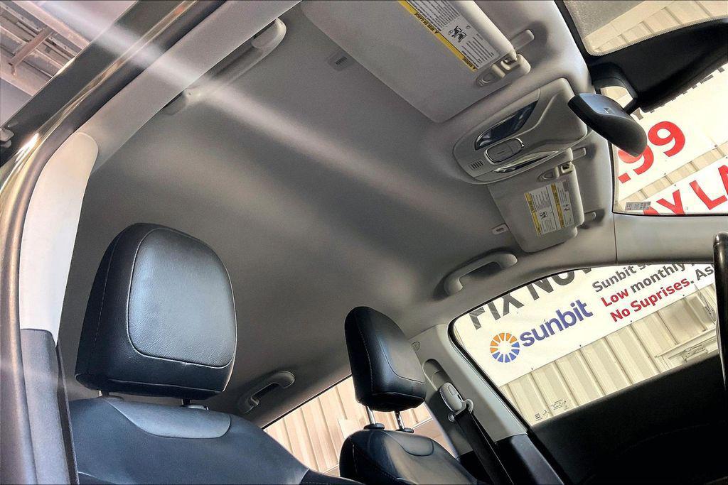 used 2019 Jeep Compass car, priced at $12,815