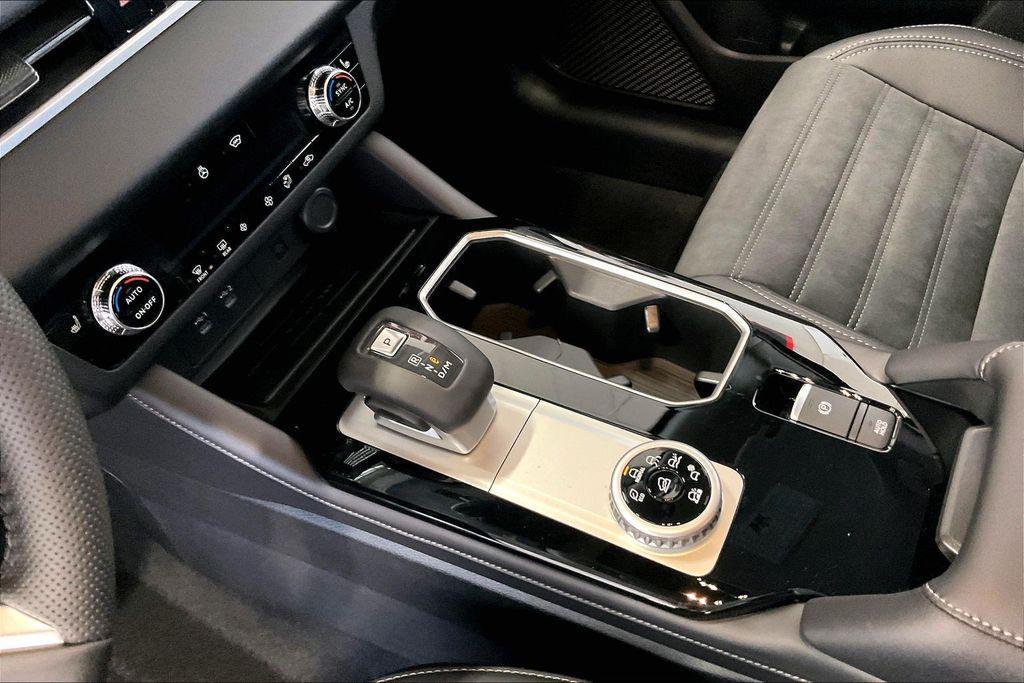 new 2026 Mitsubishi Outlander car, priced at $30,460