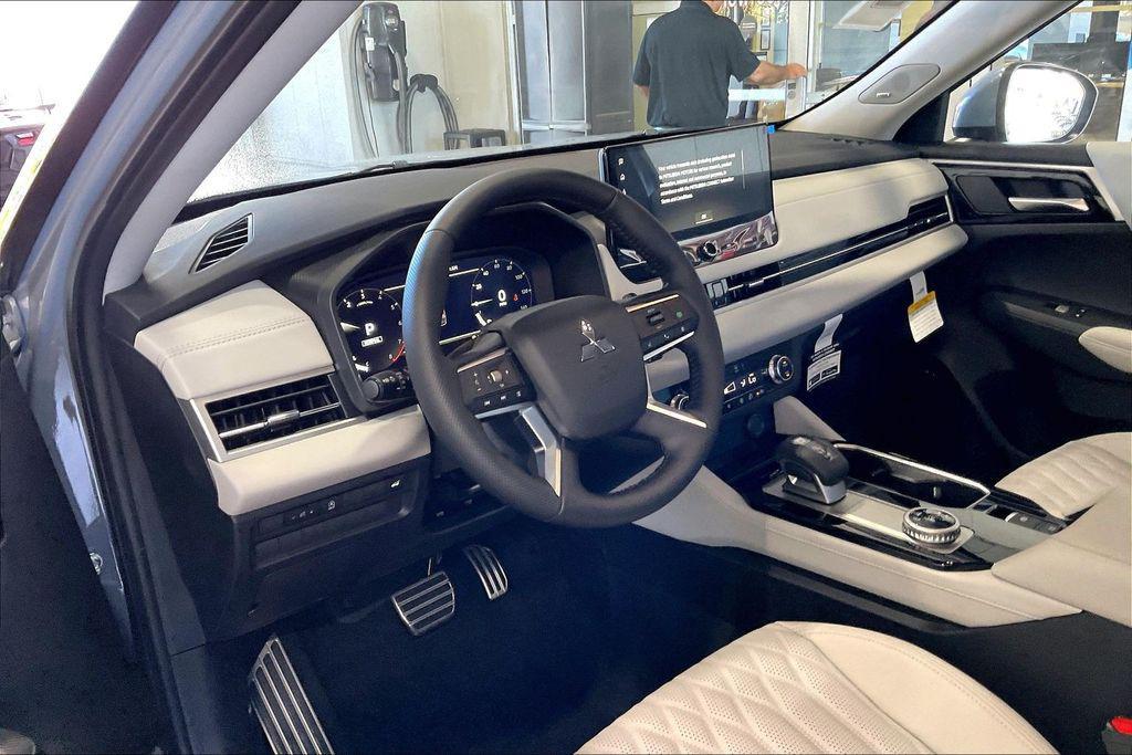 new 2026 Mitsubishi Outlander car, priced at $34,376