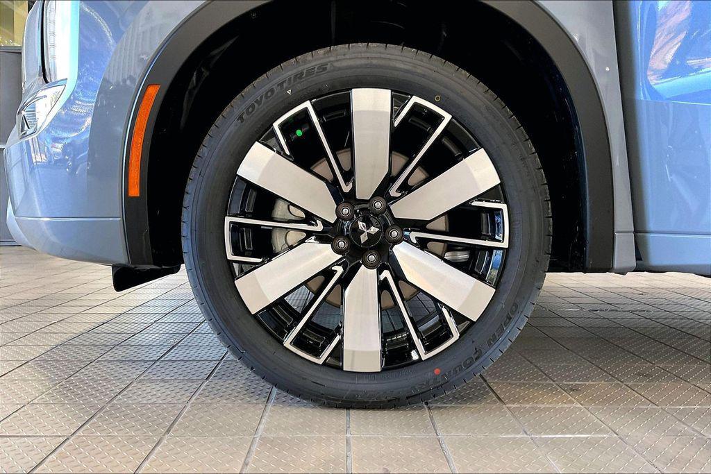 new 2026 Mitsubishi Outlander car, priced at $34,376
