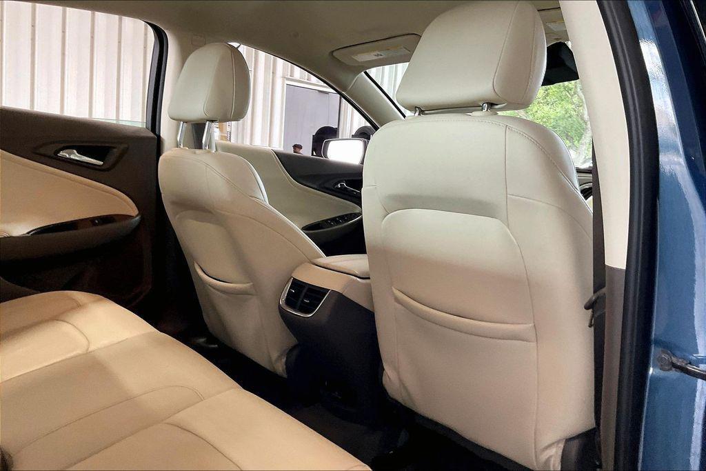 used 2024 Chevrolet Malibu car, priced at $19,457