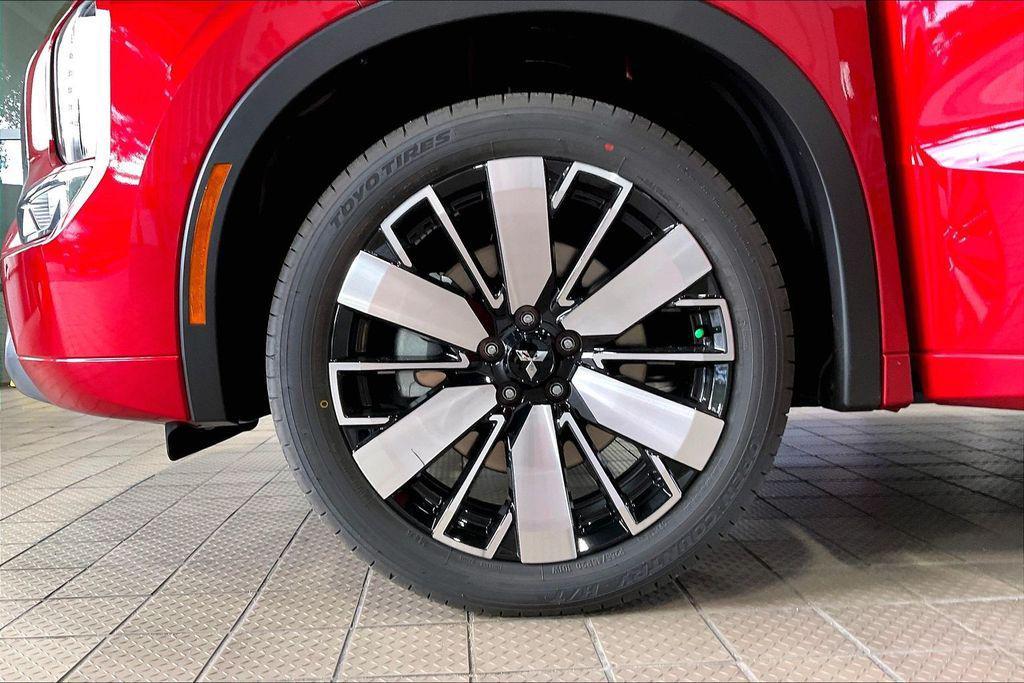 new 2026 Mitsubishi Outlander car, priced at $33,630
