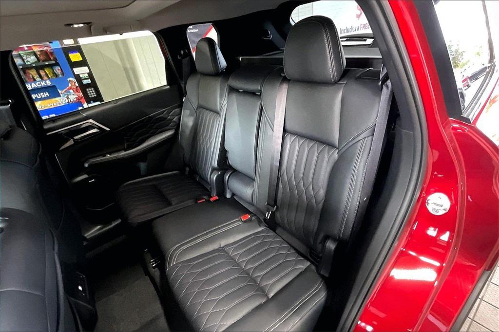 new 2026 Mitsubishi Outlander car, priced at $33,630