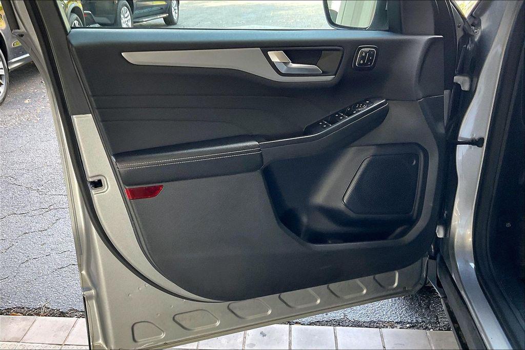 used 2024 Ford Escape car, priced at $21,902