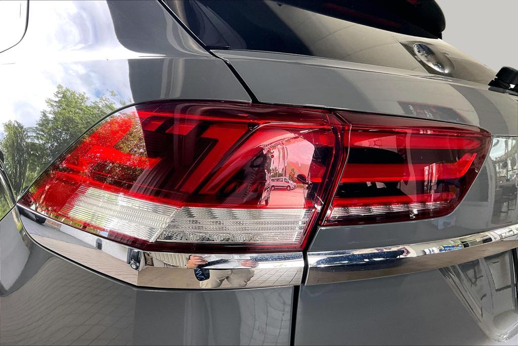 used 2021 Volkswagen Atlas Cross Sport car, priced at $20,292