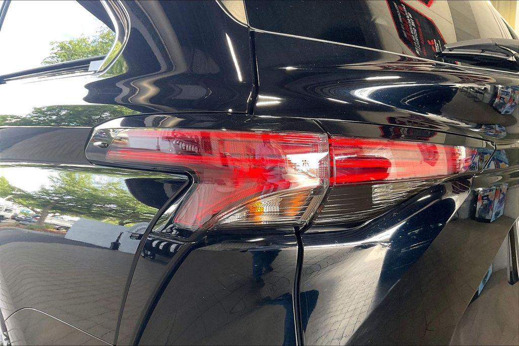 used 2024 Toyota Sienna car, priced at $45,464