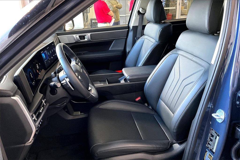 used 2025 Hyundai Santa Fe car, priced at $27,809