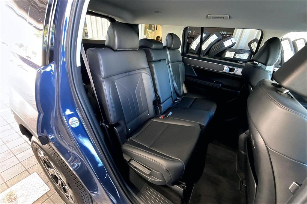 used 2025 Hyundai Santa Fe car, priced at $27,809