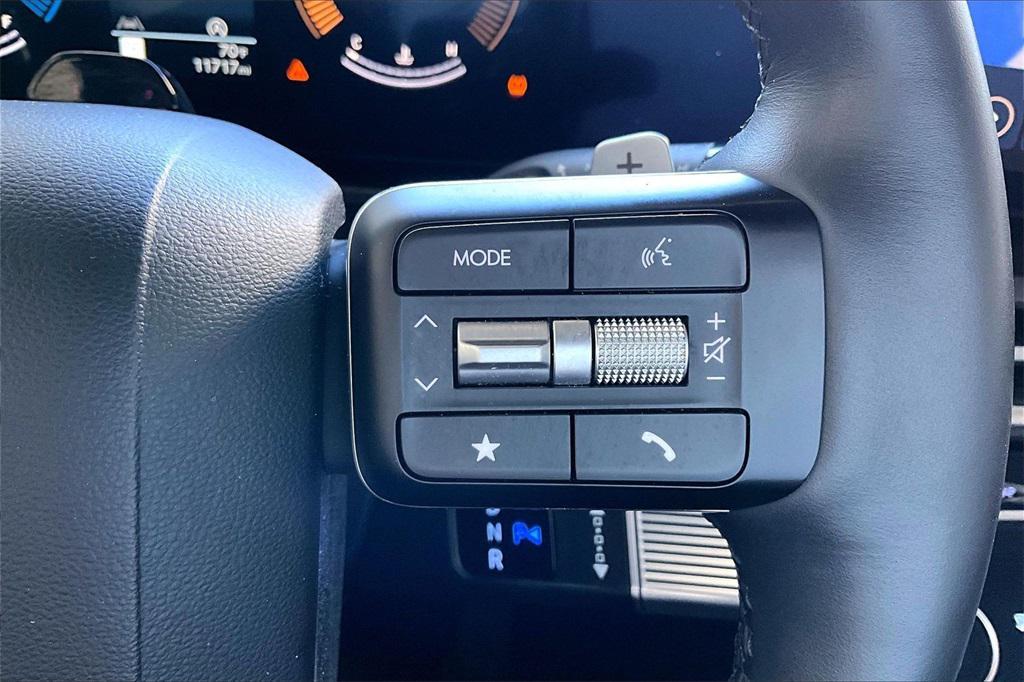 used 2025 Hyundai Santa Fe car, priced at $27,809