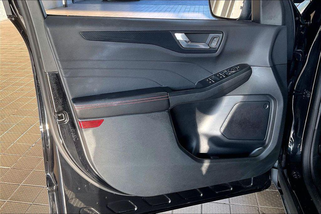 used 2025 Ford Escape car, priced at $21,327