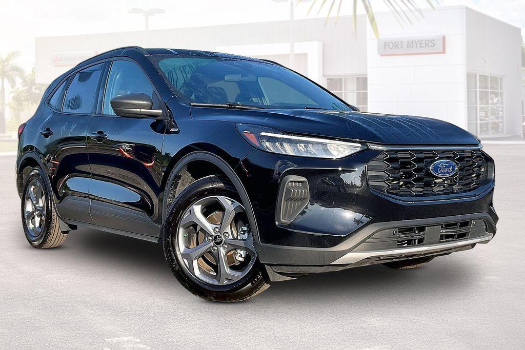 used 2025 Ford Escape car, priced at $21,327