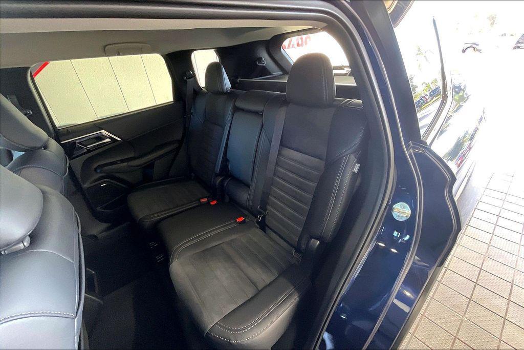 new 2026 Mitsubishi Outlander car, priced at $34,434