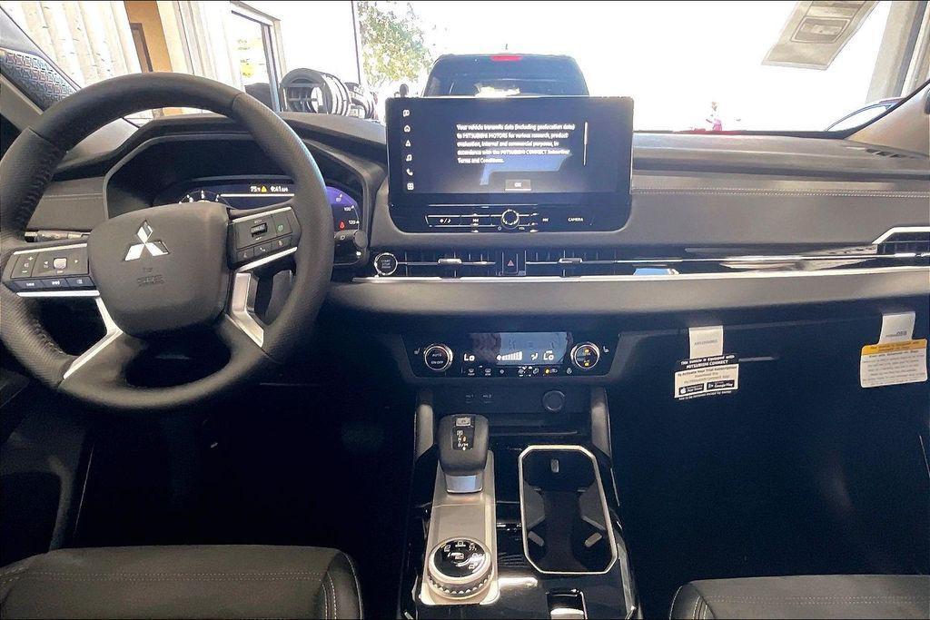 new 2026 Mitsubishi Outlander car, priced at $32,246