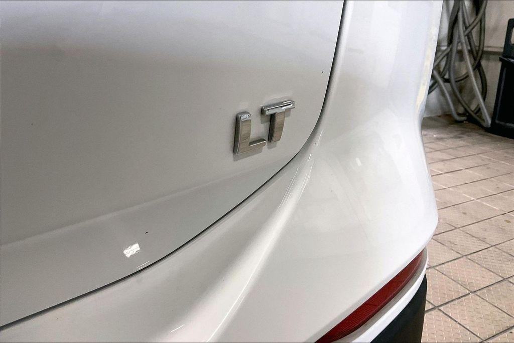 used 2022 Chevrolet Equinox car, priced at $13,697