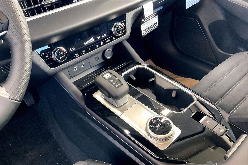 new 2026 Mitsubishi Outlander car, priced at $34,583