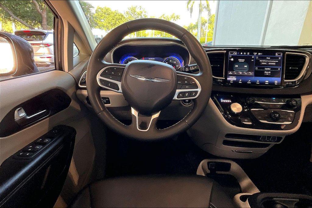 used 2024 Chrysler Pacifica car, priced at $22,394