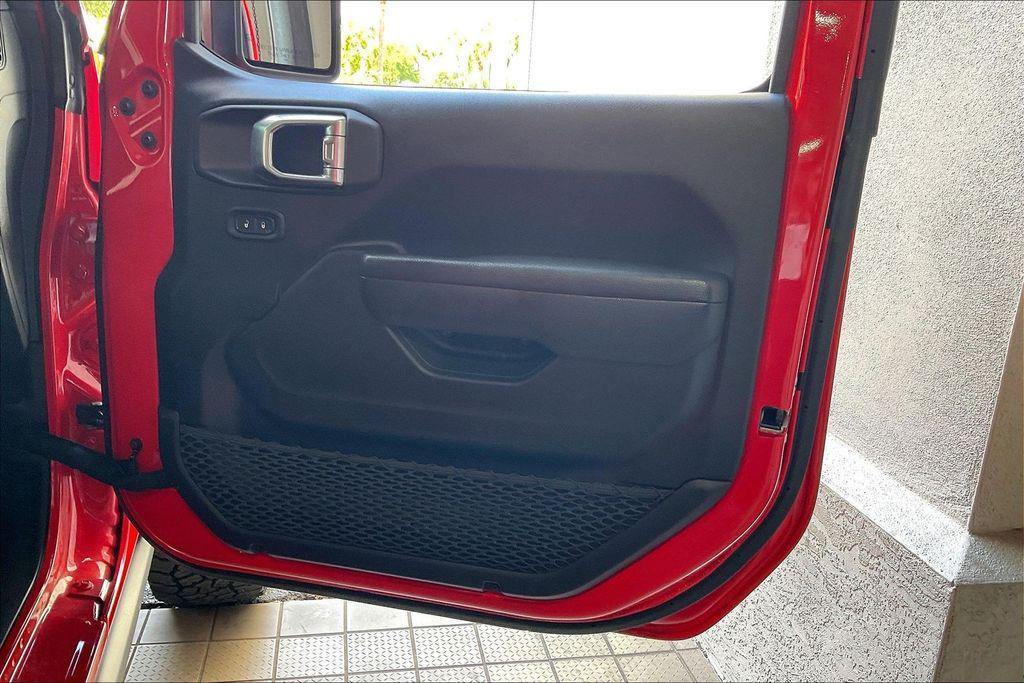 used 2026 Jeep Gladiator car, priced at $47,256