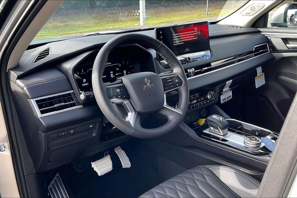 new 2026 Mitsubishi Outlander car, priced at $34,162
