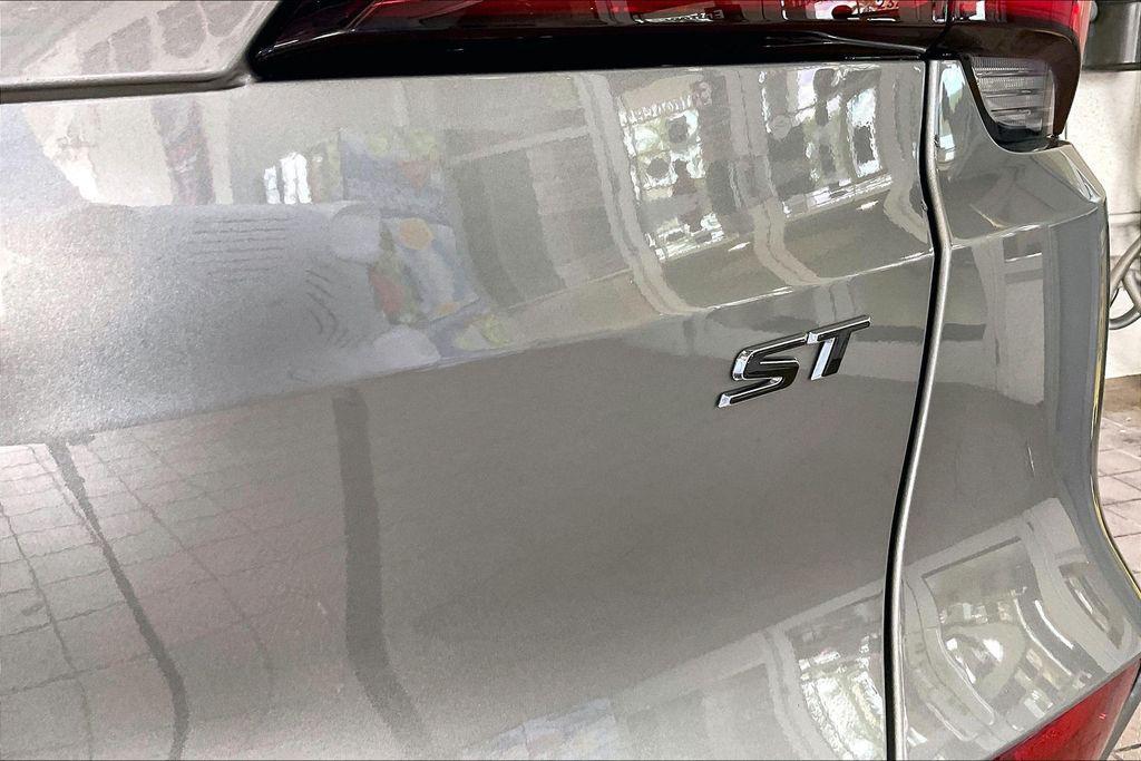 used 2024 Buick Envista car, priced at $25,300