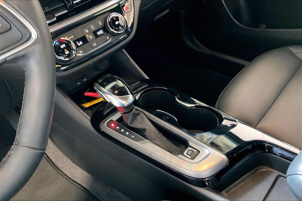 used 2024 Buick Envista car, priced at $25,300
