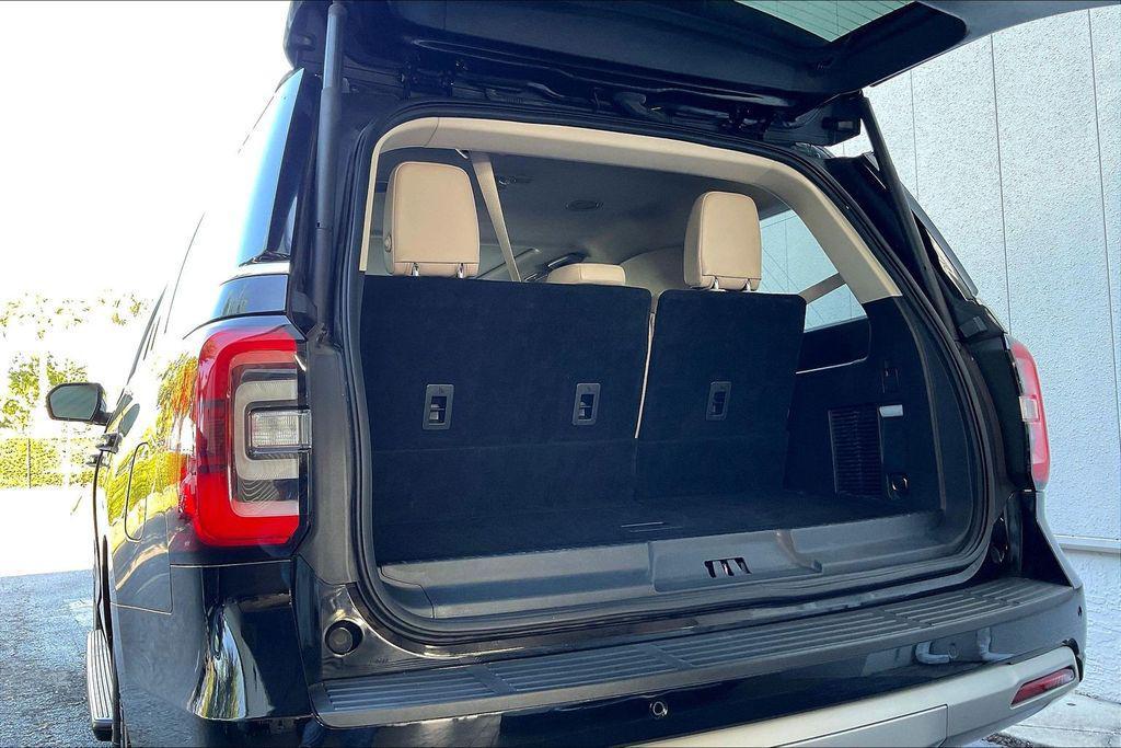 used 2024 Ford Expedition car, priced at $37,640