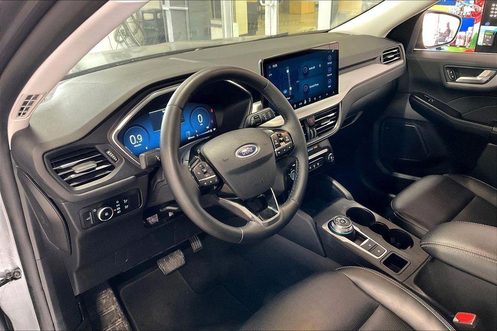 used 2025 Ford Escape car, priced at $25,331