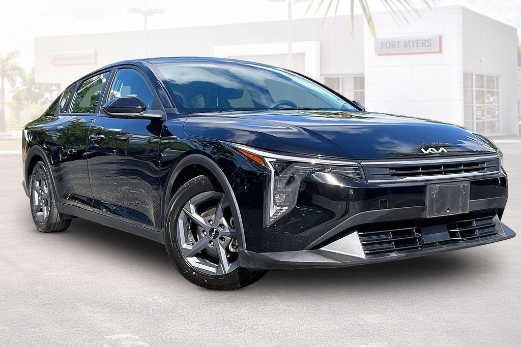 used 2025 Kia K4 car, priced at $17,484