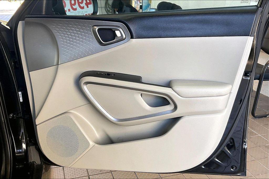 used 2022 Kia Soul car, priced at $11,552