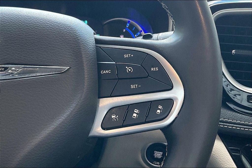 used 2023 Chrysler Pacifica Hybrid car, priced at $22,278