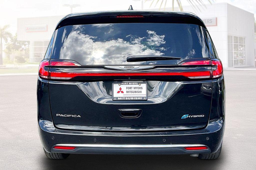 used 2023 Chrysler Pacifica Hybrid car, priced at $22,278