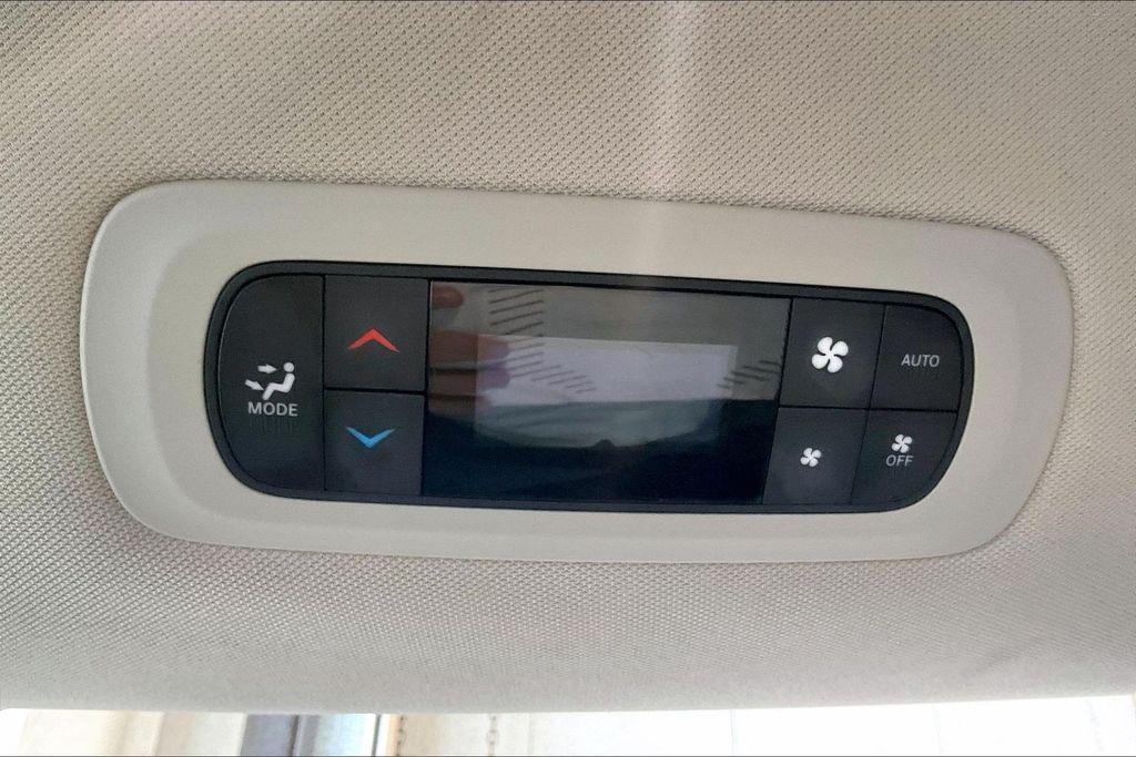 used 2023 Chrysler Pacifica Hybrid car, priced at $22,278
