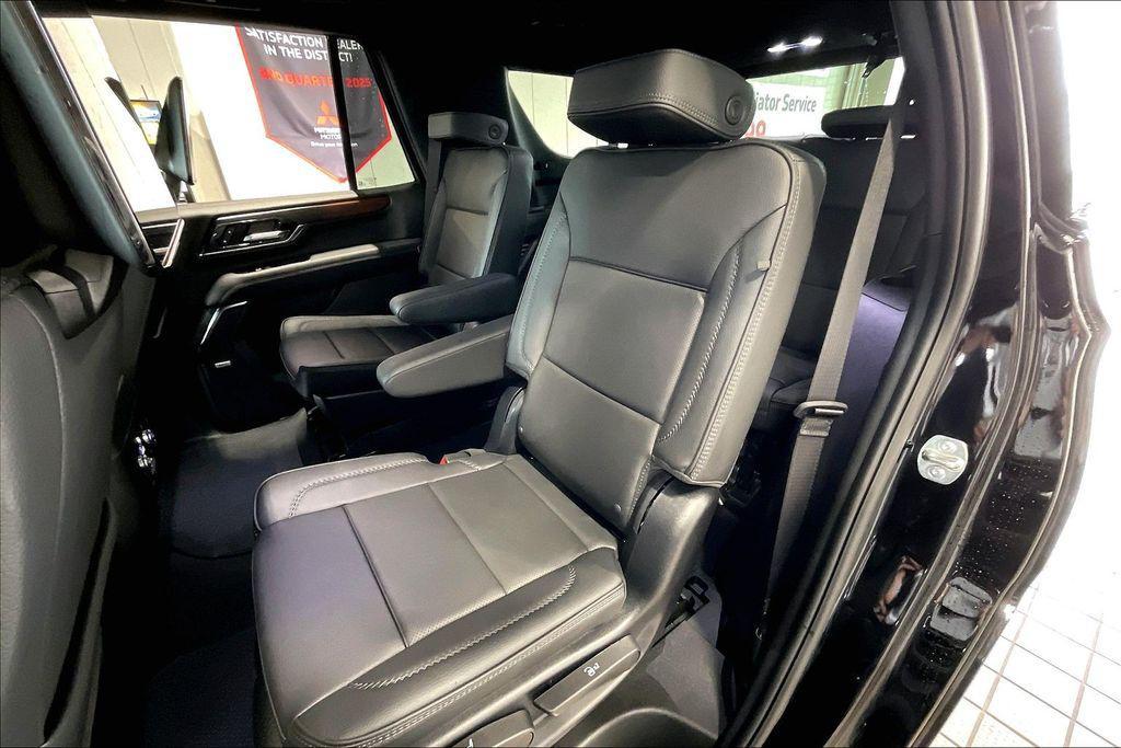 used 2025 GMC Yukon car, priced at $75,217