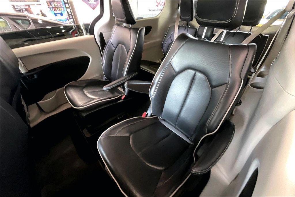 used 2023 Chrysler Pacifica Hybrid car, priced at $25,780