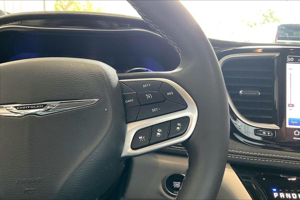 used 2023 Chrysler Pacifica Hybrid car, priced at $25,780