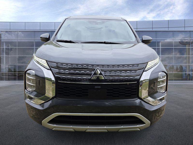 used 2024 Mitsubishi Outlander car, priced at $22,995