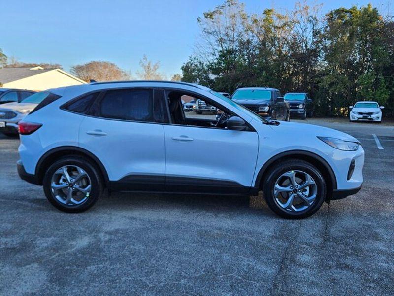 new 2026 Ford Escape car, priced at $31,581