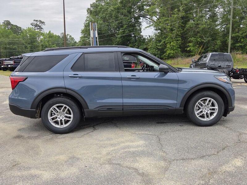 new 2026 Ford Explorer car, priced at $41,749